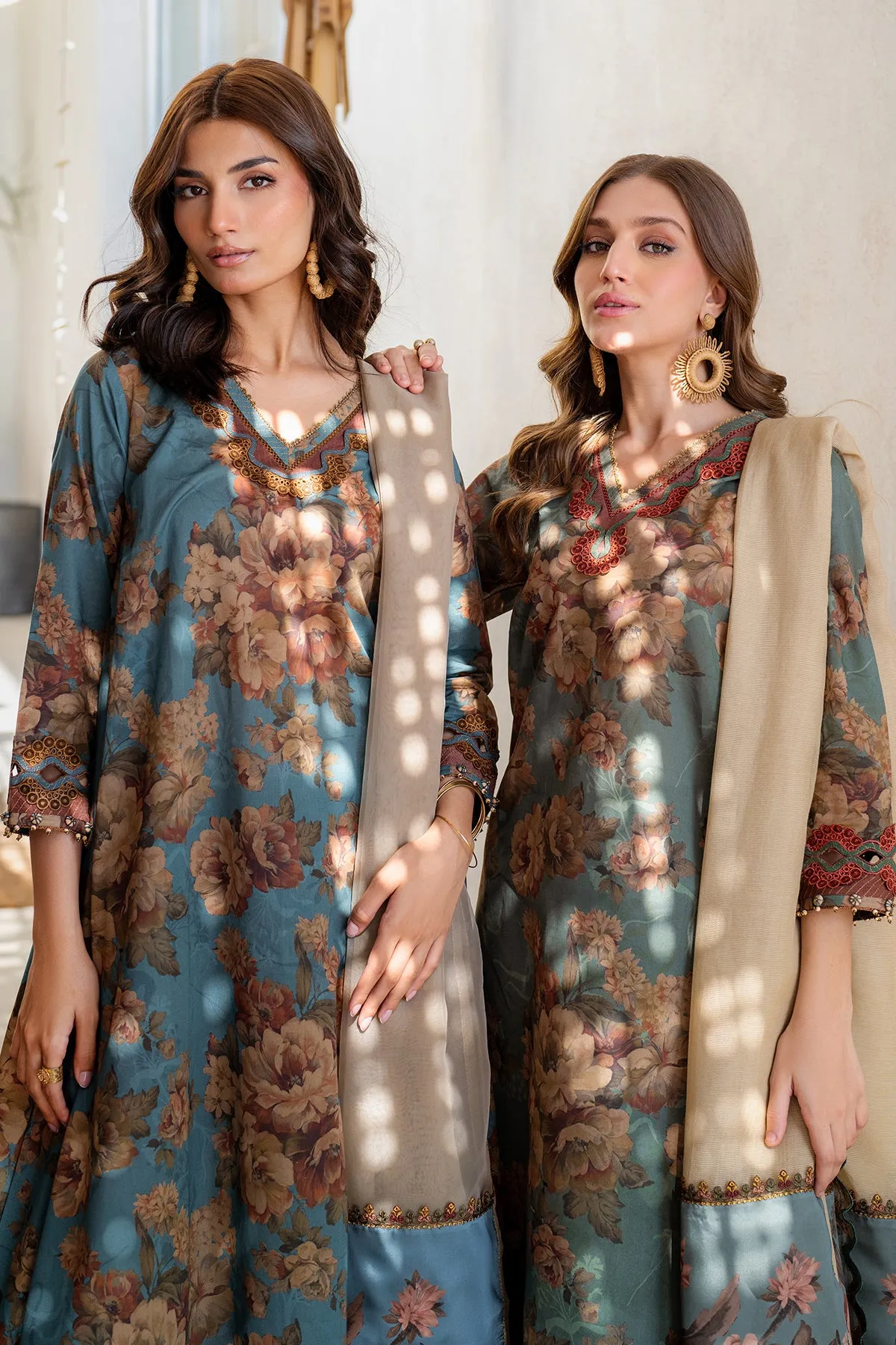 EMBROIDERED PRINTED LAWN UF-4091