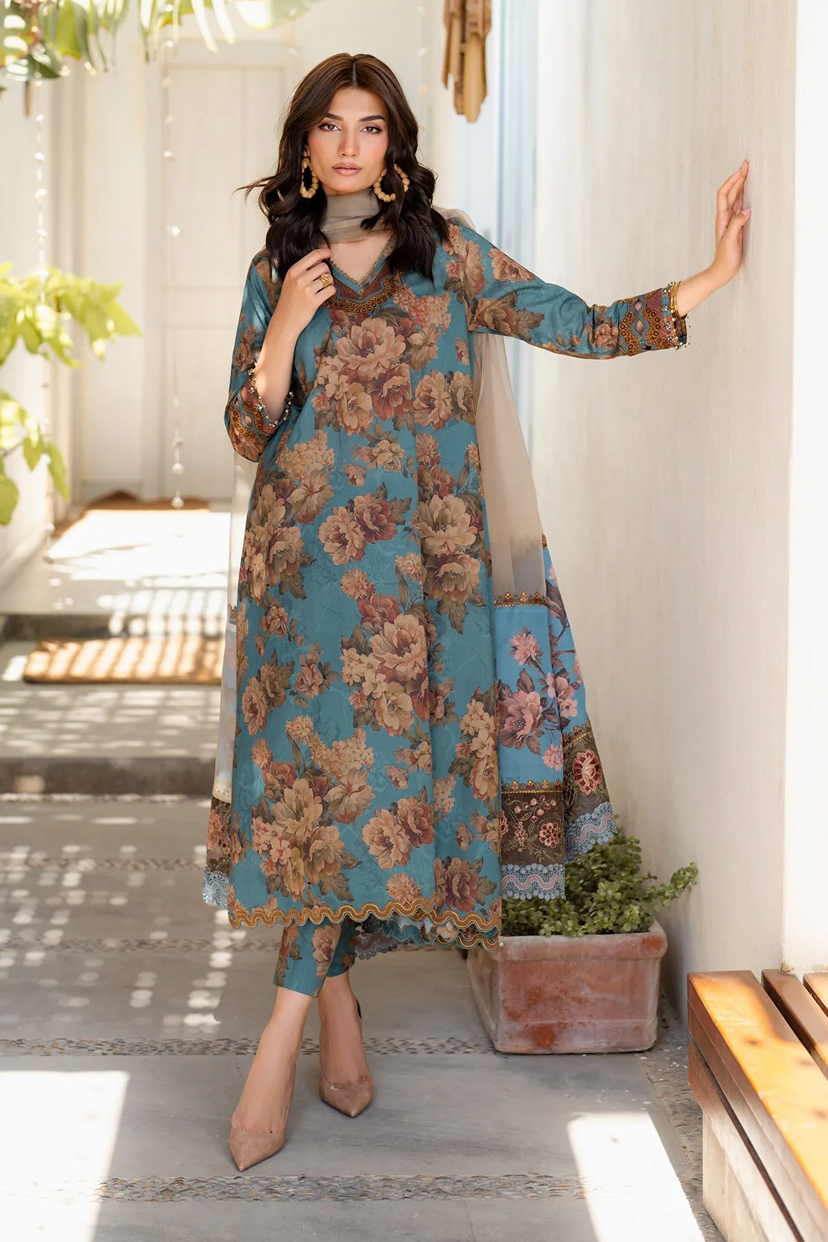 EMBROIDERED PRINTED LAWN UF-4091