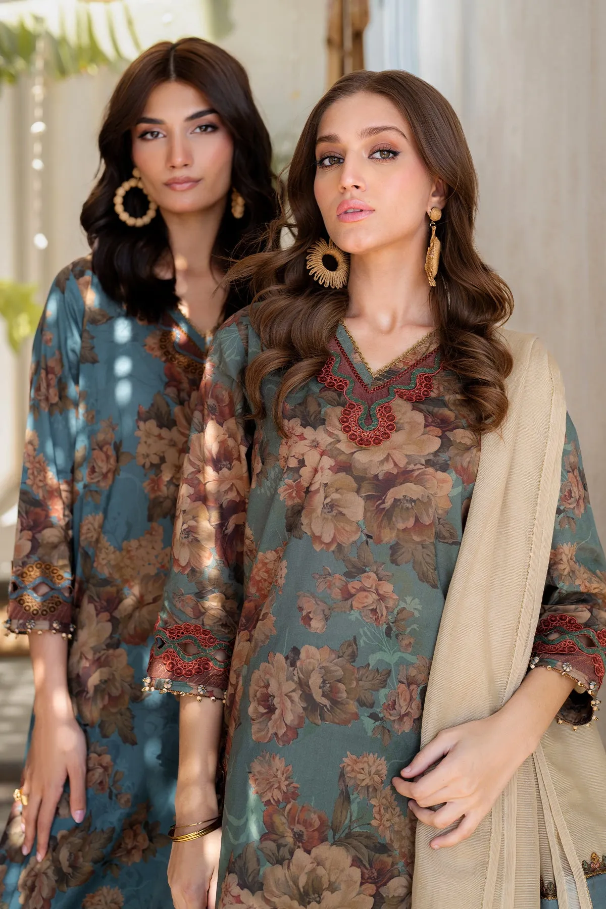 EMBROIDERED PRINTED LAWN UF-4091