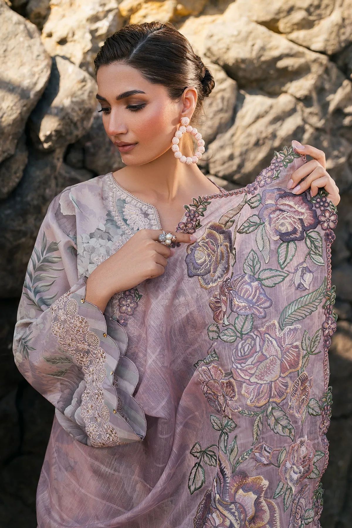EMBROIDERED PRINTED LAWN UF-4124
