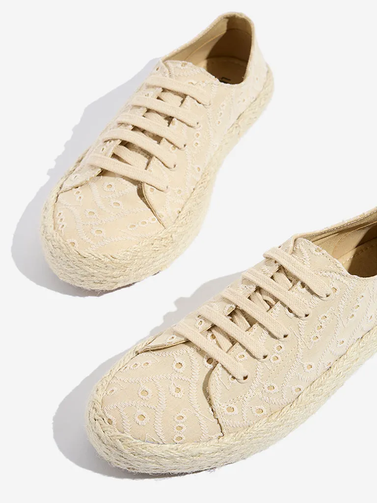 LUNA BLU Beige Schiffli Detailed Lace-Up Sneakers