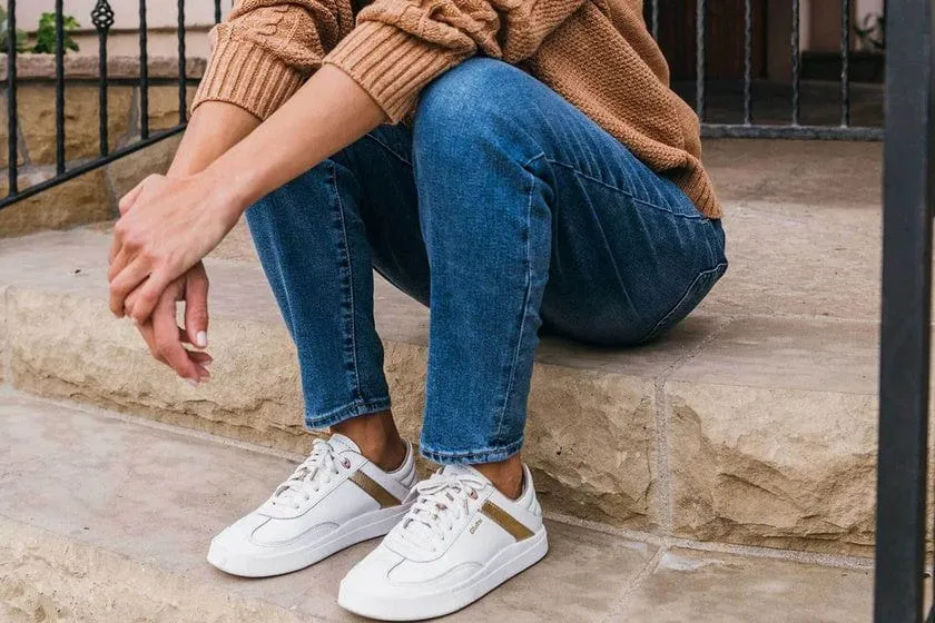 OluKai Women's Hā‘upu Leather Sneaker