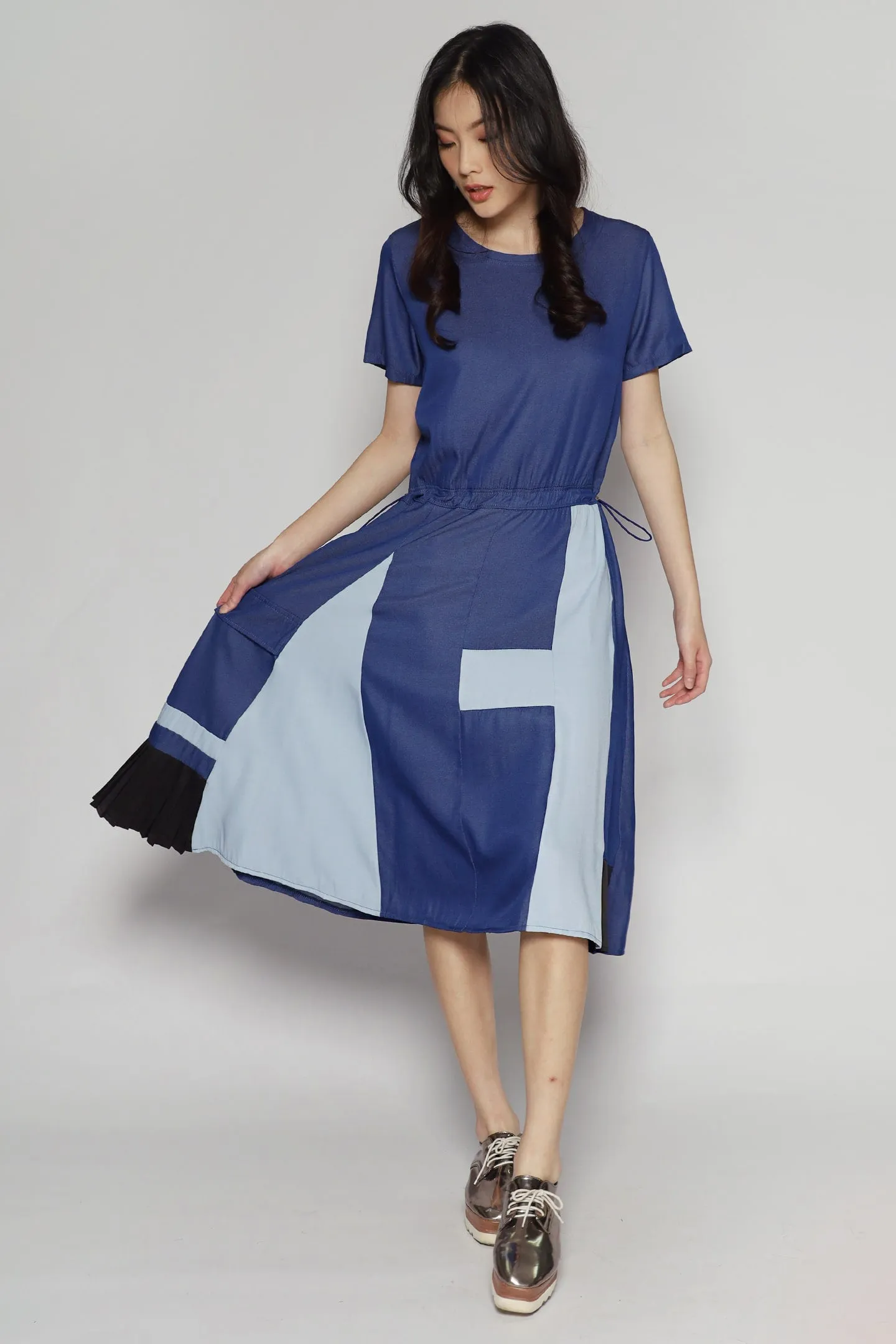 Qian Drawstring Dress in Blue