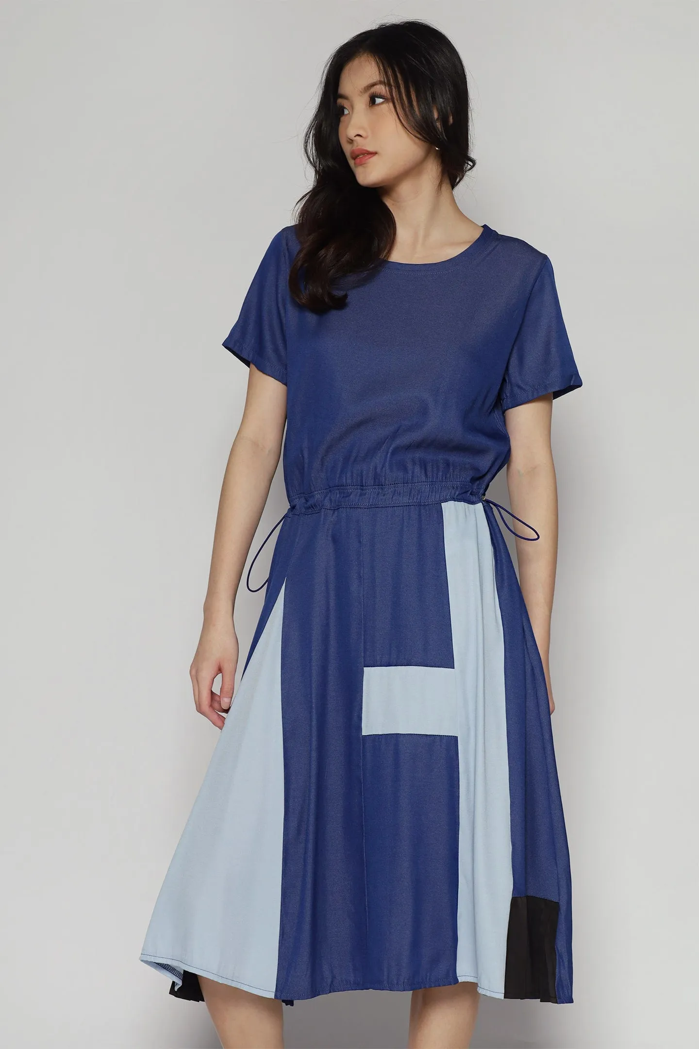 Qian Drawstring Dress in Blue