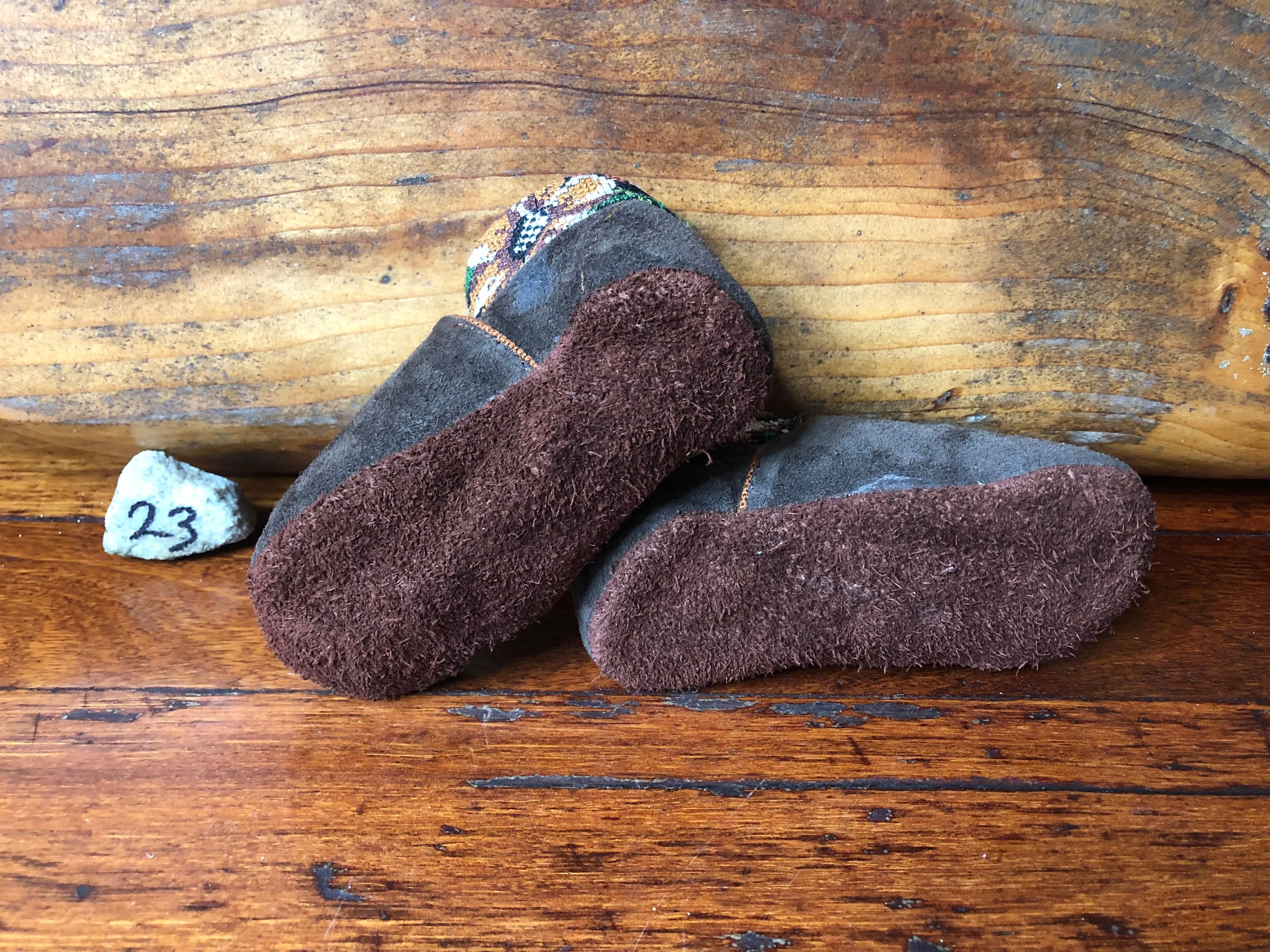 Size 23 Baby Elf Slippers - Grey with Natural Flowers