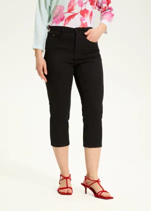 Suzanne Capri, Black