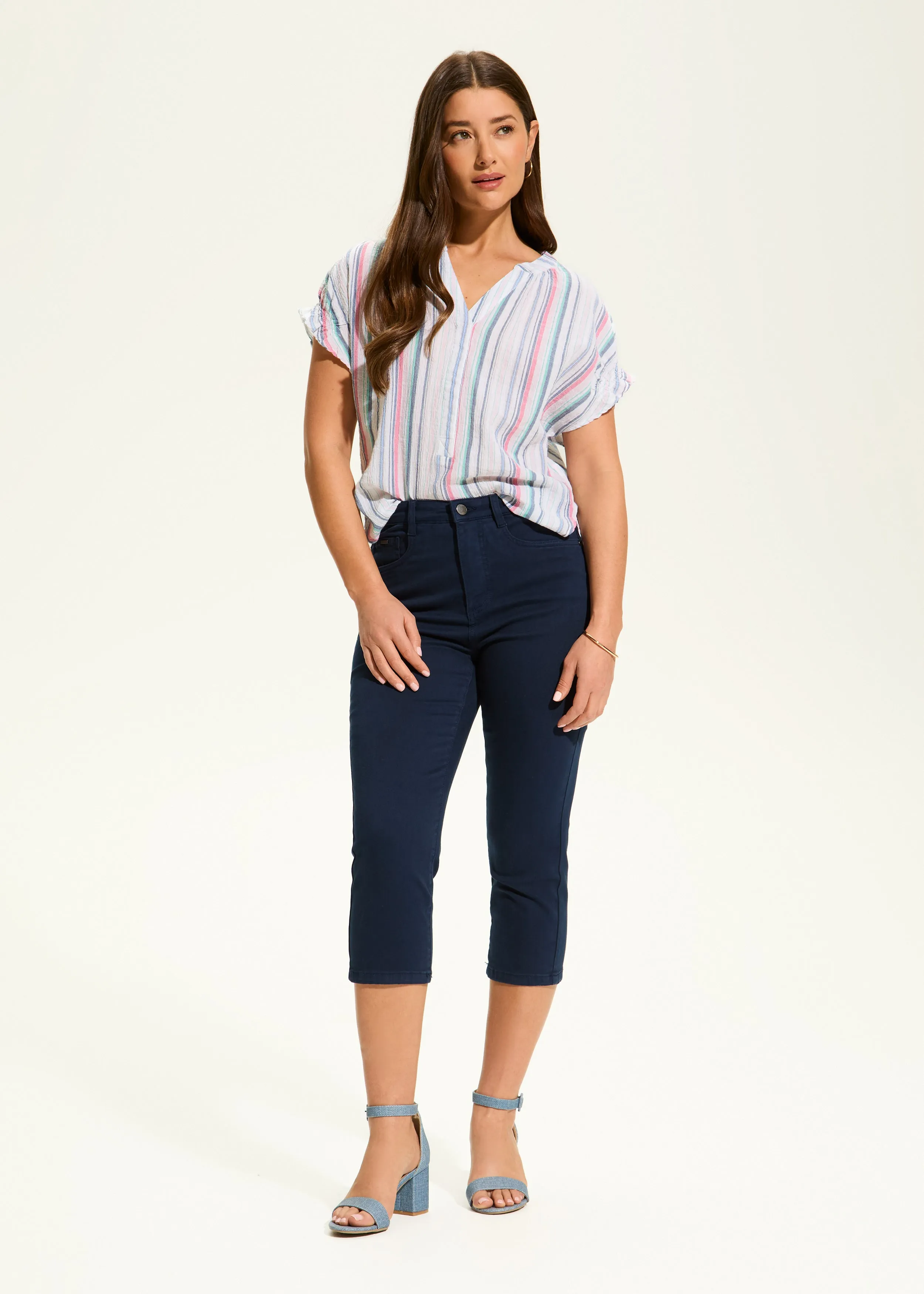 Suzanne Capri, Navy